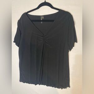 Susan Lawrence Black Short Sleeve Top